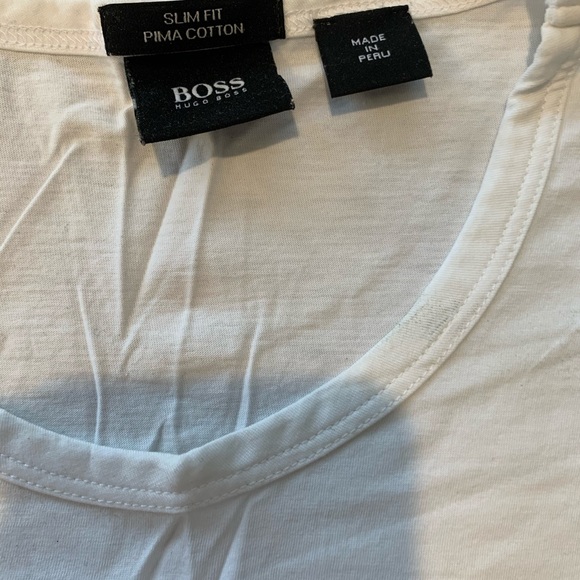 Hugo boss graphic tee - Picture 3 of 3